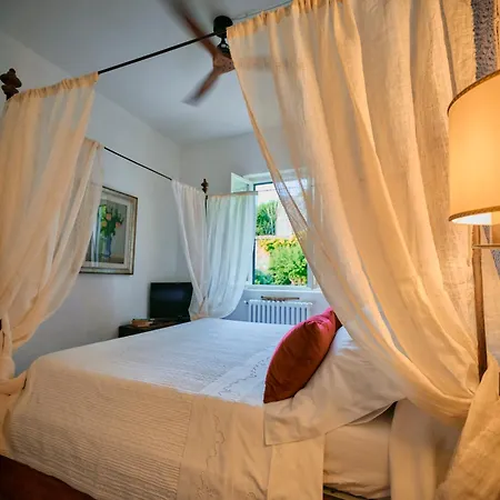 Villa Charming Only For You, A Hidden Gem 10mn Walk To Historic Center, Stunning View