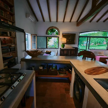 Charming Only For You, A Hidden Gem 10mn Walk To Historic Center, Stunning View